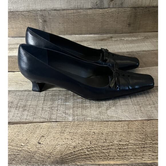 Stuart Weitzman Black Square Toe Black Low Pump with Bow Size 9 1/2 - Picture 4 of 6